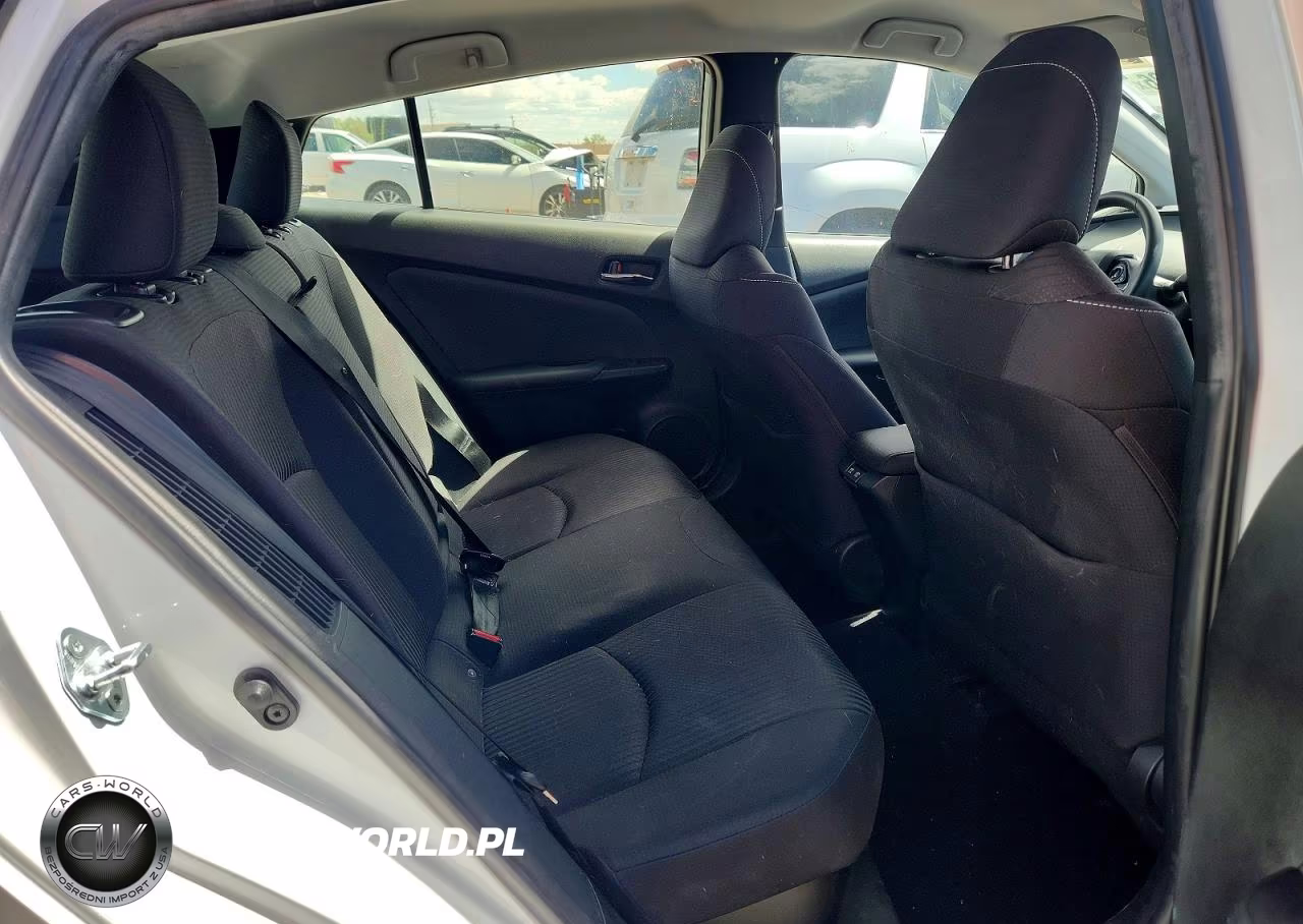 2021 Toyota Prius Prime Le VIN:JTDKAMFP5M3192618 - 10