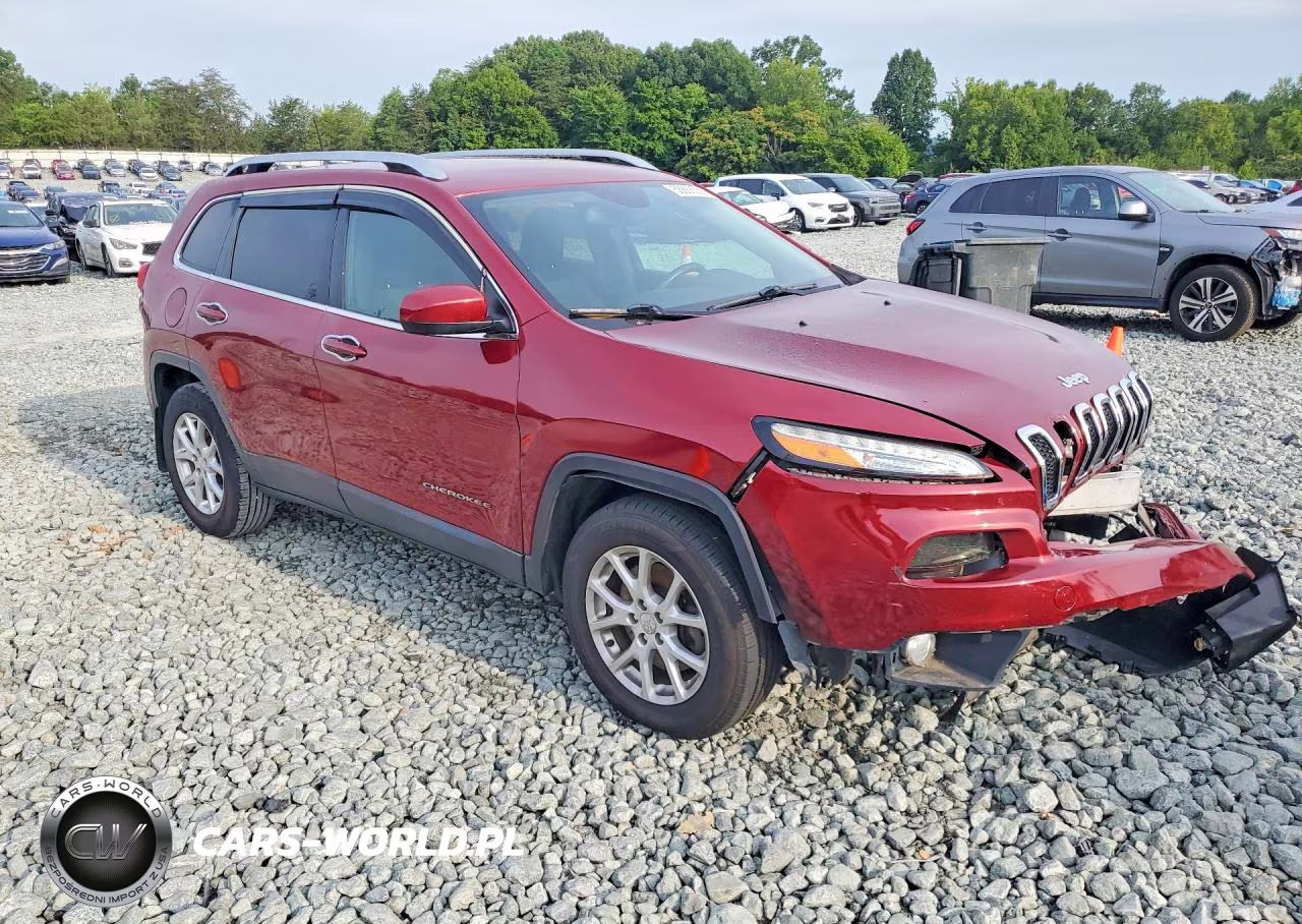 2016 Jeep Cherokee Latitude VIN:1C4PJMCB6GW162934 - 4