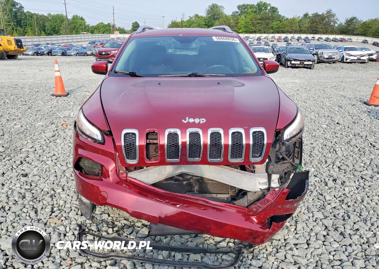 2016 Jeep Cherokee Latitude VIN:1C4PJMCB6GW162934 - 5