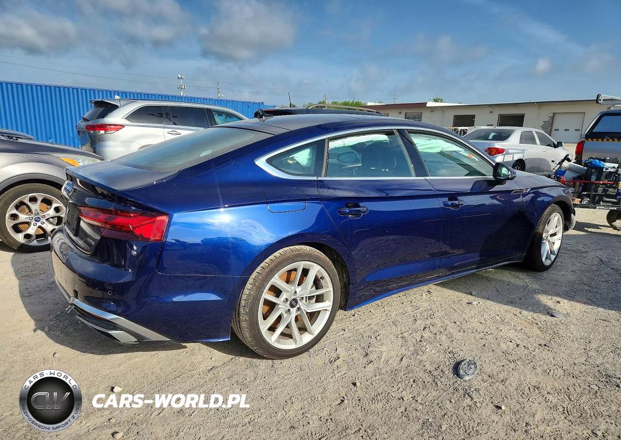 2024 Audi A5 Premium Plus 45 VIN:WAUFACF5XRA077121 - 3