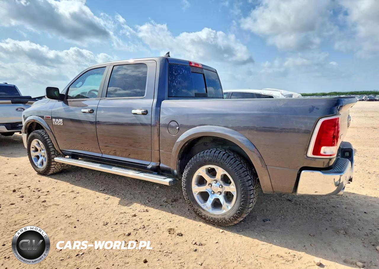 2018 Ram 1500 Laramie VIN:1C6RR7NMXJS293162 - 2