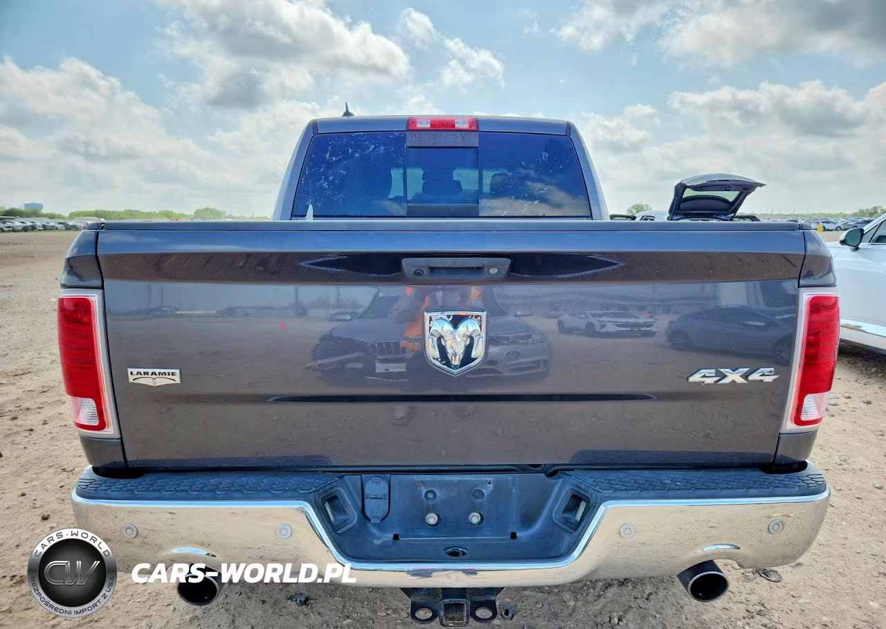 2018 Ram 1500 Laramie VIN:1C6RR7NMXJS293162 - 6