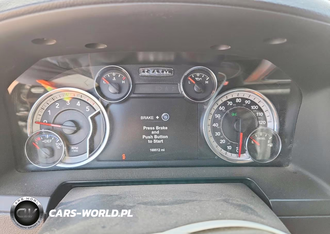 2018 Ram 1500 Laramie VIN:1C6RR7NMXJS293162 - 9