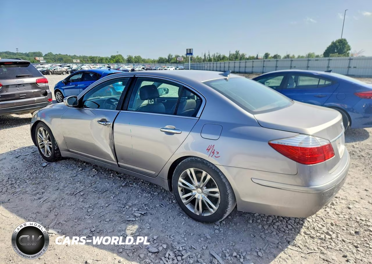 2011 Hyundai Genesis 3.8L VIN:KMHGC4DE2BU138584 - 2