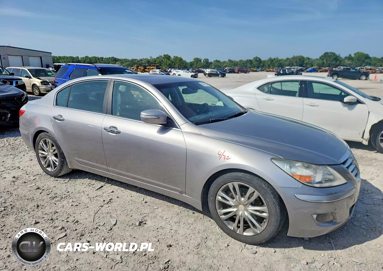 2011 Hyundai Genesis 3.8L VIN:KMHGC4DE2BU138584 - 4