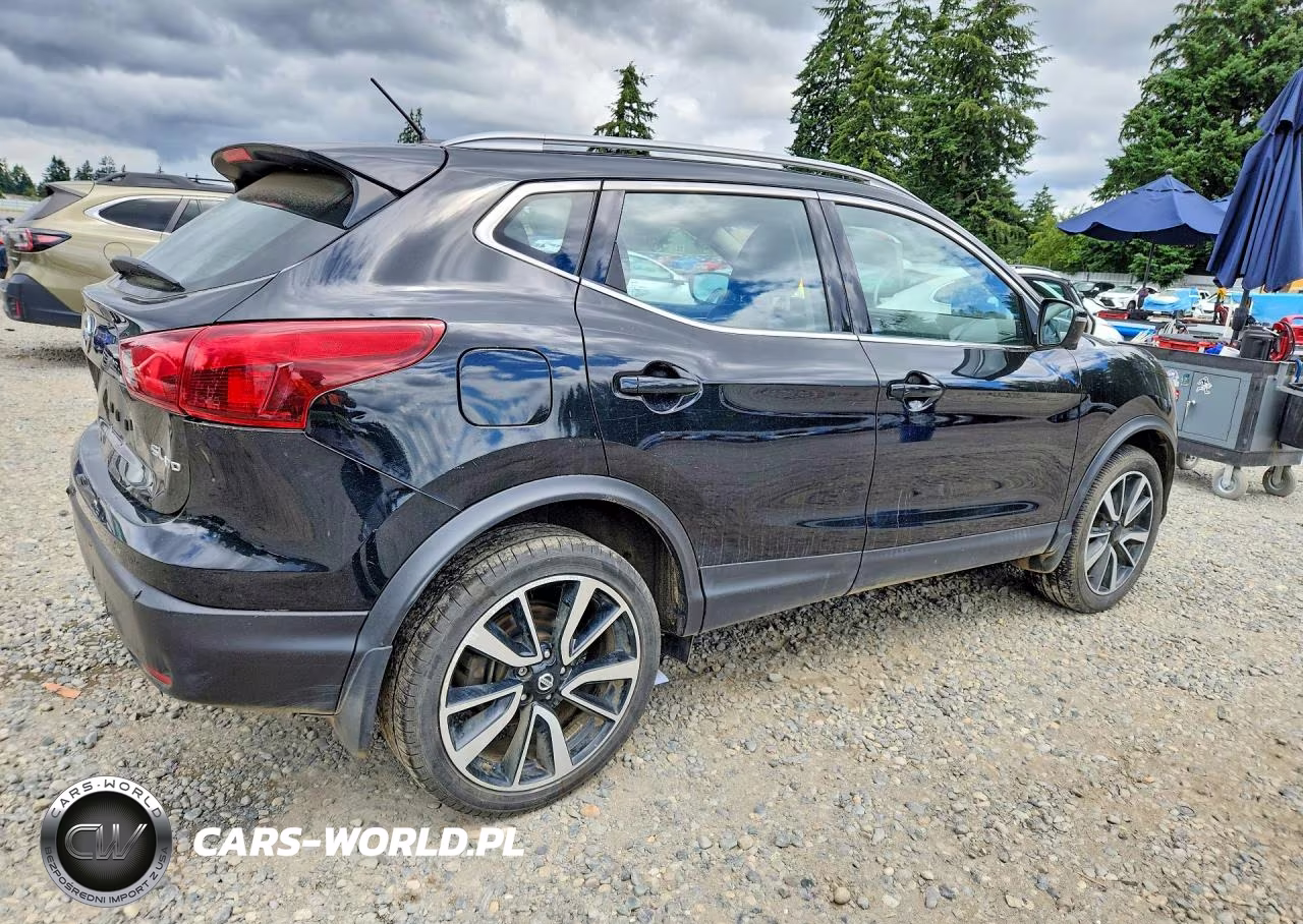 2018 Nissan Rogue Sport Sl VIN:JN1BJ1CR4JW268492 - 3