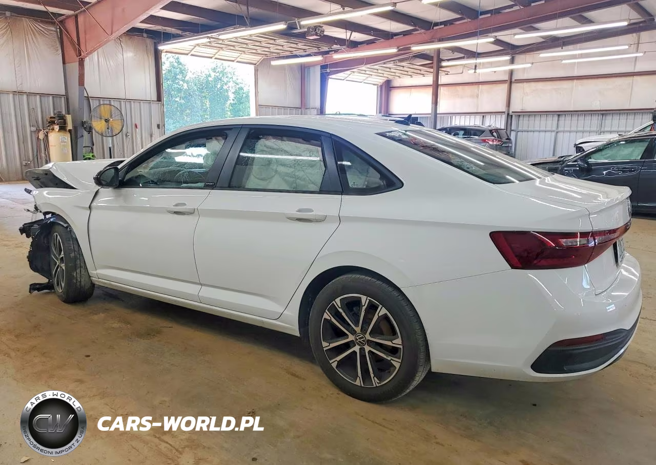 2025 Volkswagen Jetta Sport VIN:3VWBX7BU8SM005862 - 2