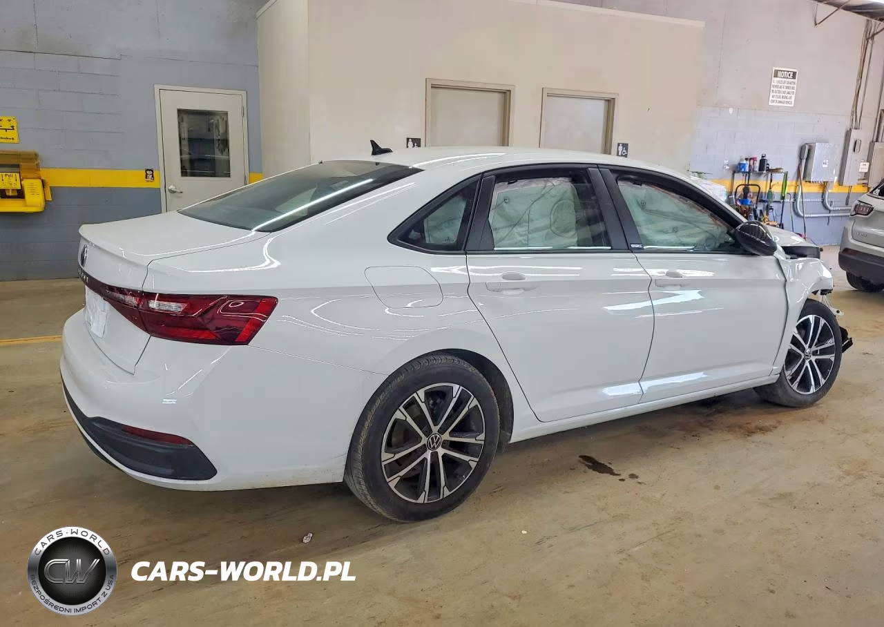 2025 Volkswagen Jetta Sport VIN:3VWBX7BU8SM005862 - 3