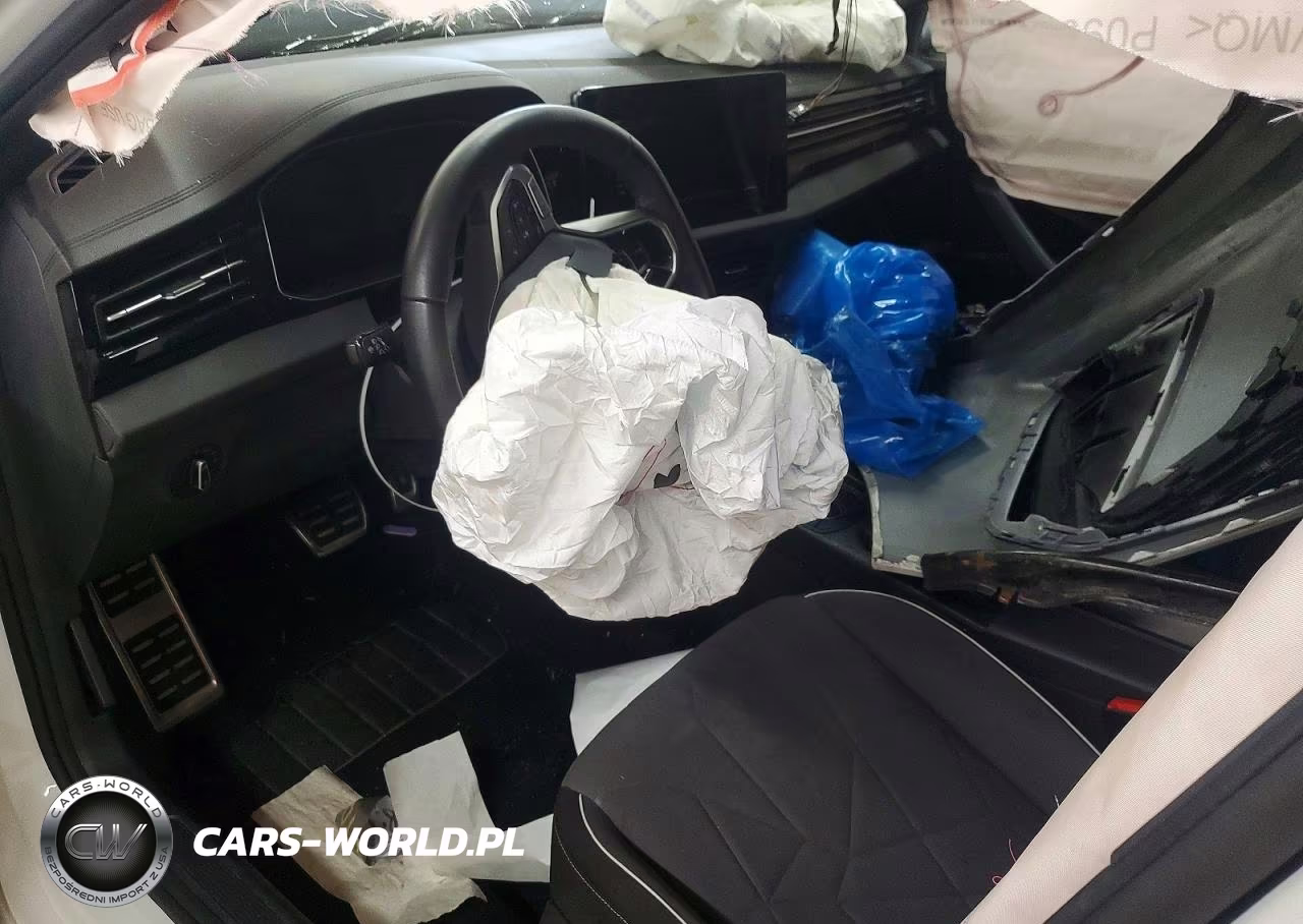 2025 Volkswagen Jetta Sport VIN:3VWBX7BU8SM005862 - 8