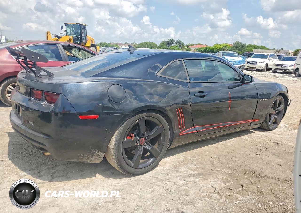2012 Chevrolet Camaro Ls VIN:2G1FE1E32C9182789 - 3