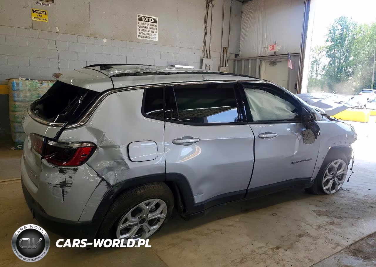 2025 Jeep Compass Latitude VIN:3C4NJDBN9ST597805 - 3