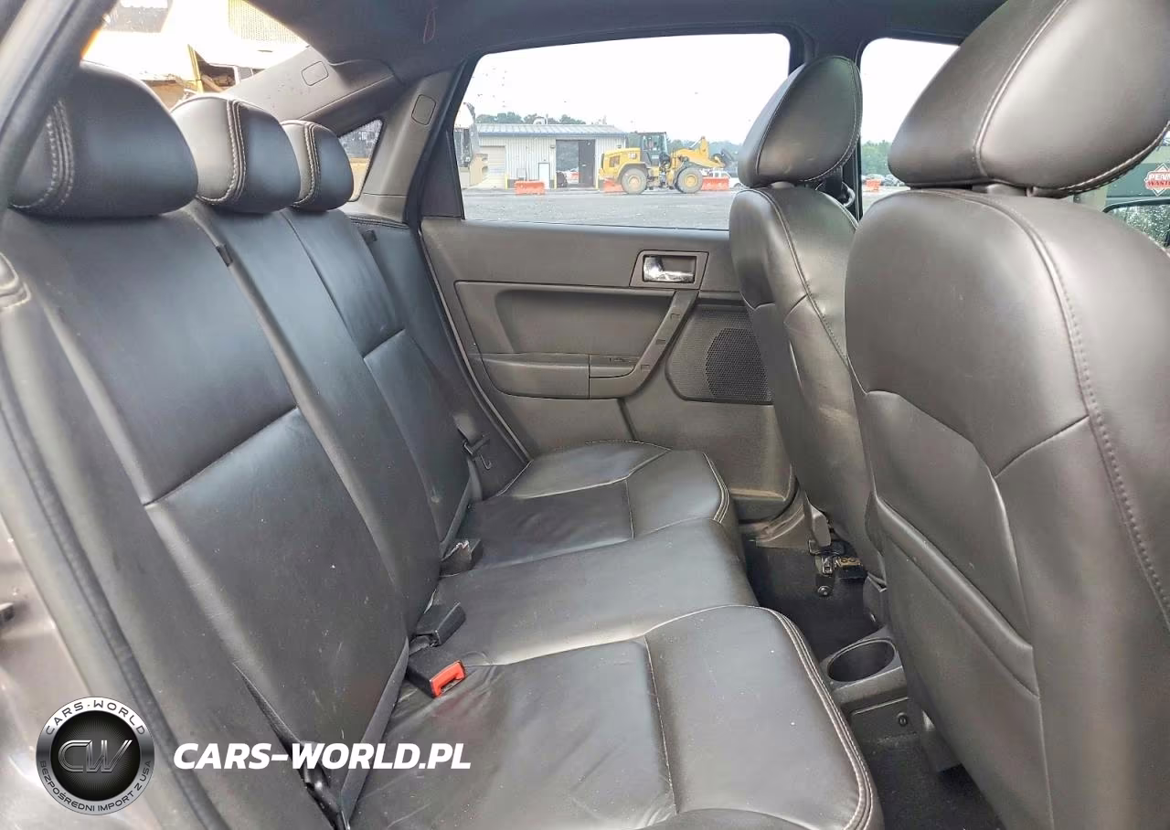 2010 Ford Focus Ses VIN:1FAHP3GN7AW284992 - 10