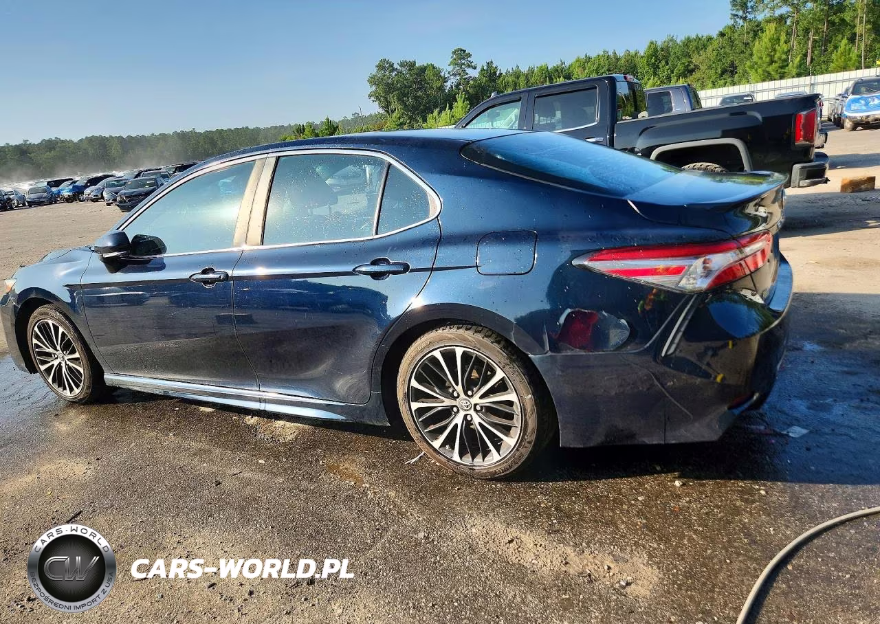 2018 Toyota Camry Se VIN:4T1B11HK0JU558888 - 2