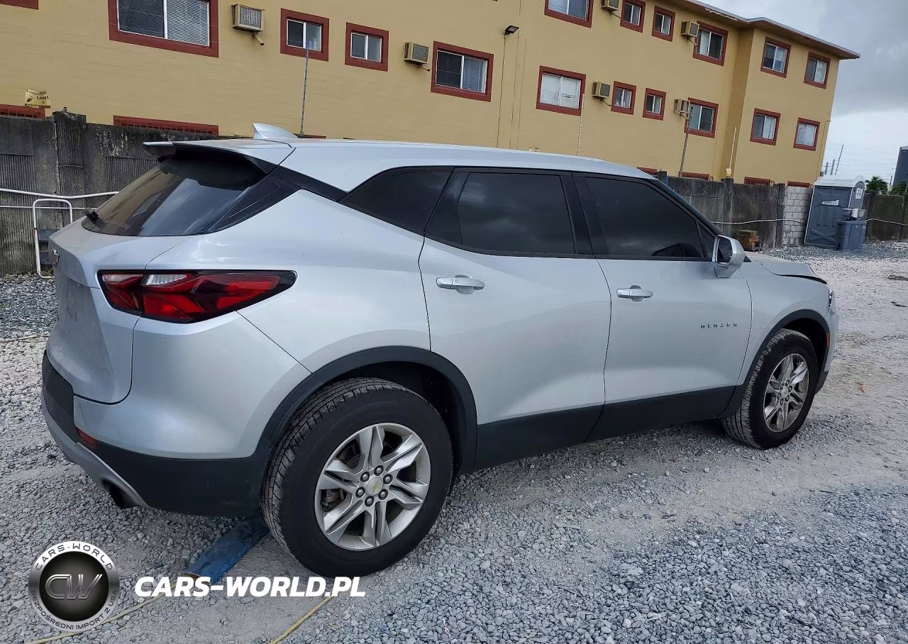2019 Chevrolet Blazer 1Lt VIN:3GNKBBRA5KS703557 - 3