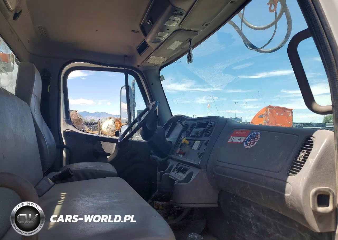 2020 Freightliner Business Class M2 Digger Derrick Truck VIN:1FVDCXFC8LHKW6783 - 5
