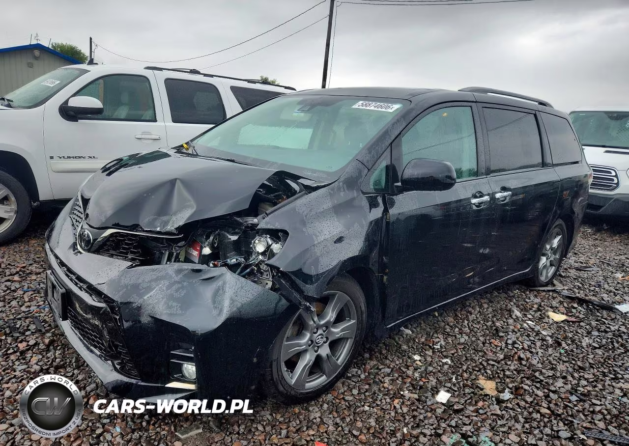 2018 Toyota Sienna Se 8-Passenger
