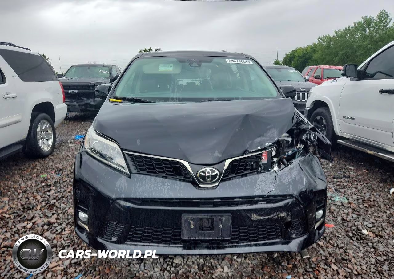 2018 Toyota Sienna Se 8-Passenger VIN:5TDXZ3DC9JS939852 - 5