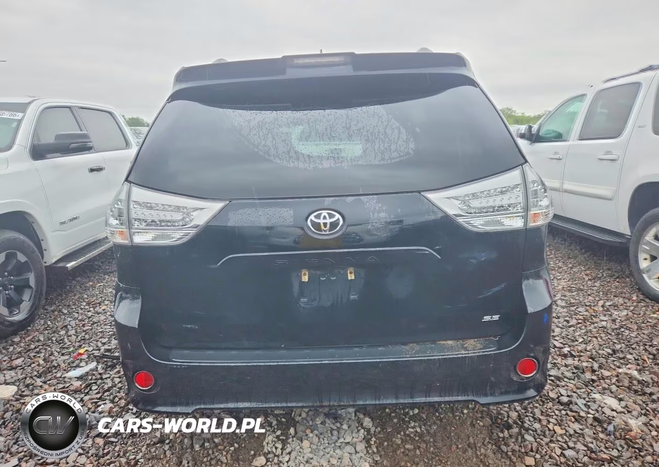 2018 Toyota Sienna Se 8-Passenger VIN:5TDXZ3DC9JS939852 - 6
