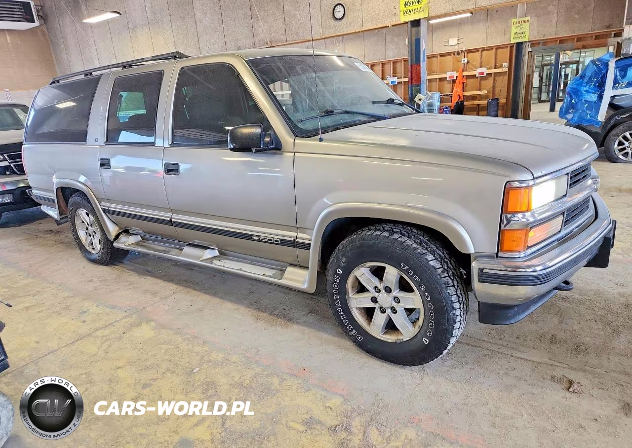 1999 Chevrolet Suburban K1500 VIN:1GNFK16R4XJ443652 - 4