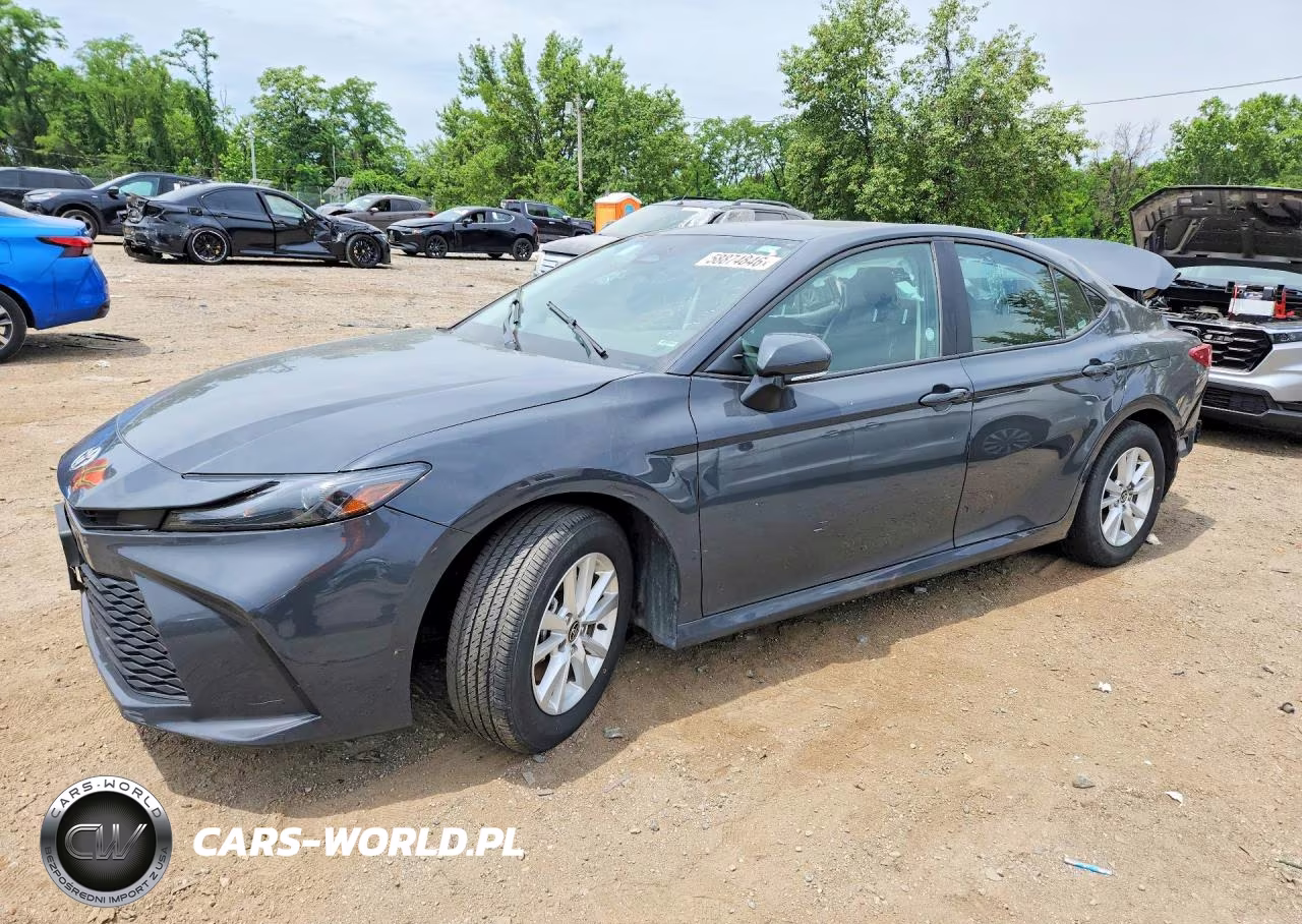 2025 Toyota Camry Le – zdjęcie 1 z 12