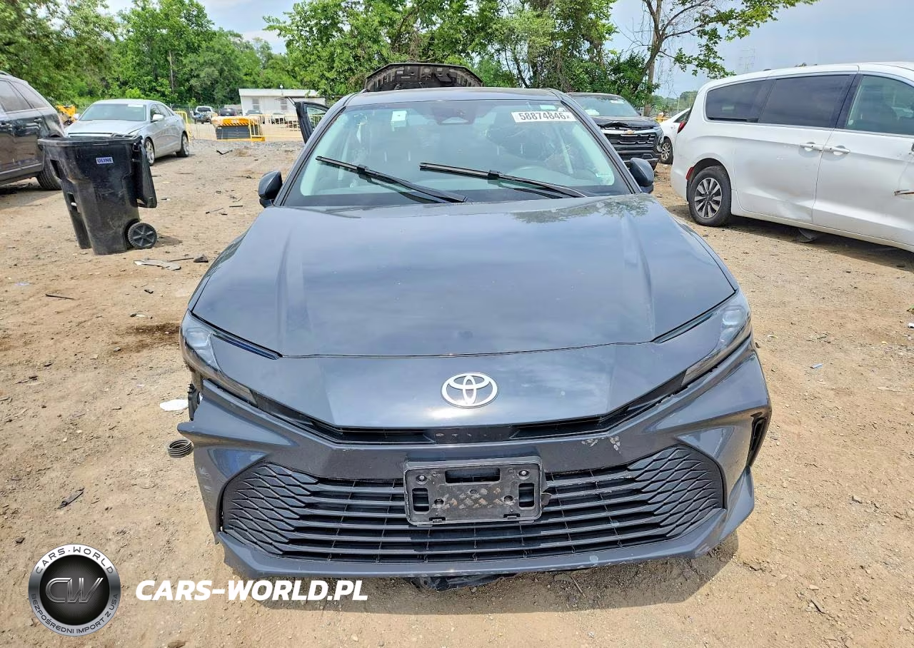 2025 Toyota Camry Le VIN:4T1DAACK2SU513808 - 5
