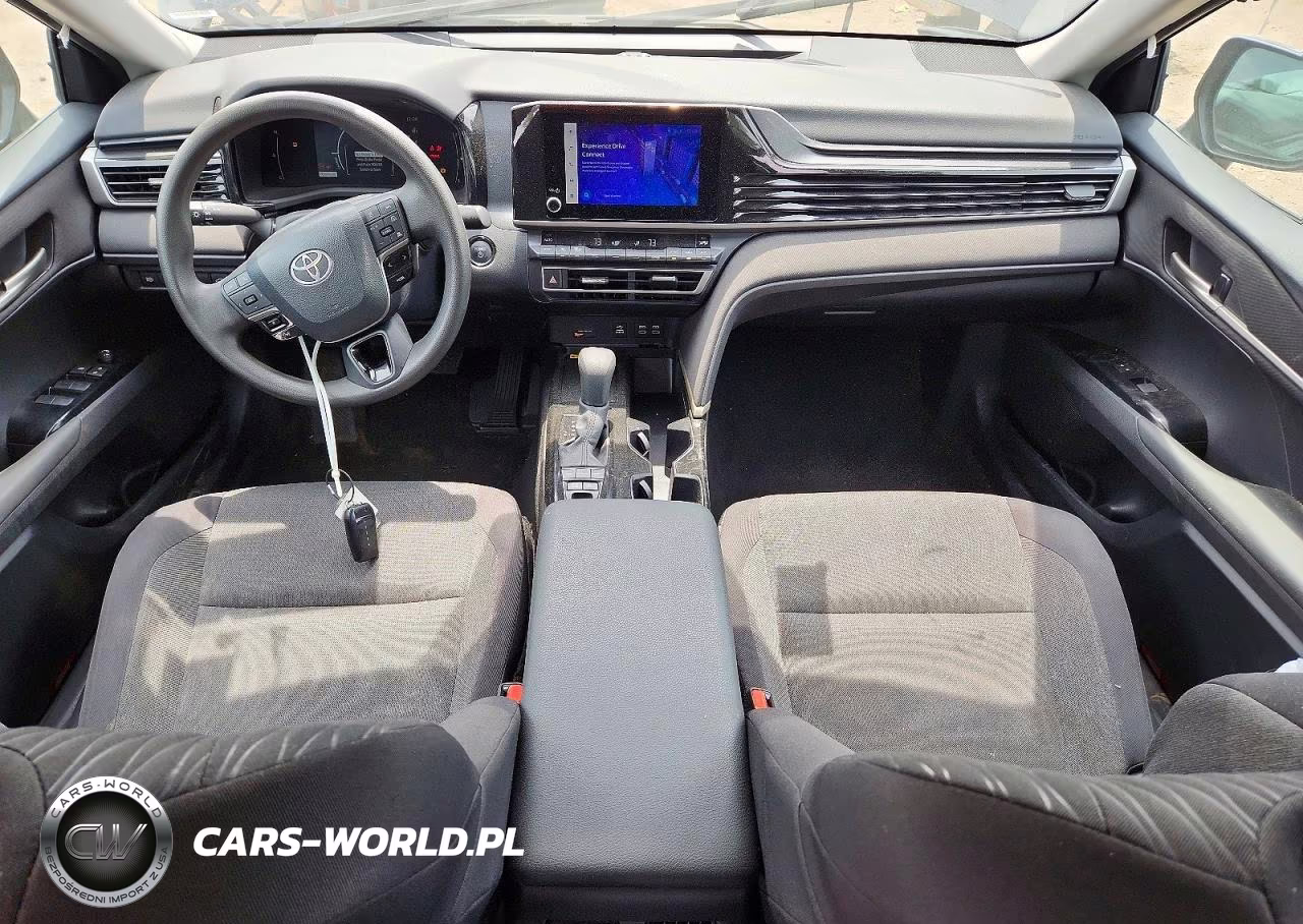 2025 Toyota Camry Le VIN:4T1DAACK2SU513808 - 8