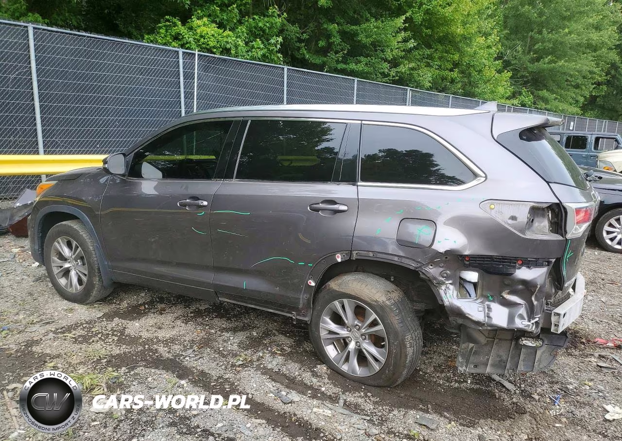 2015 Toyota Highlander Xle VIN:5TDJKRFH2FS190776 - 2