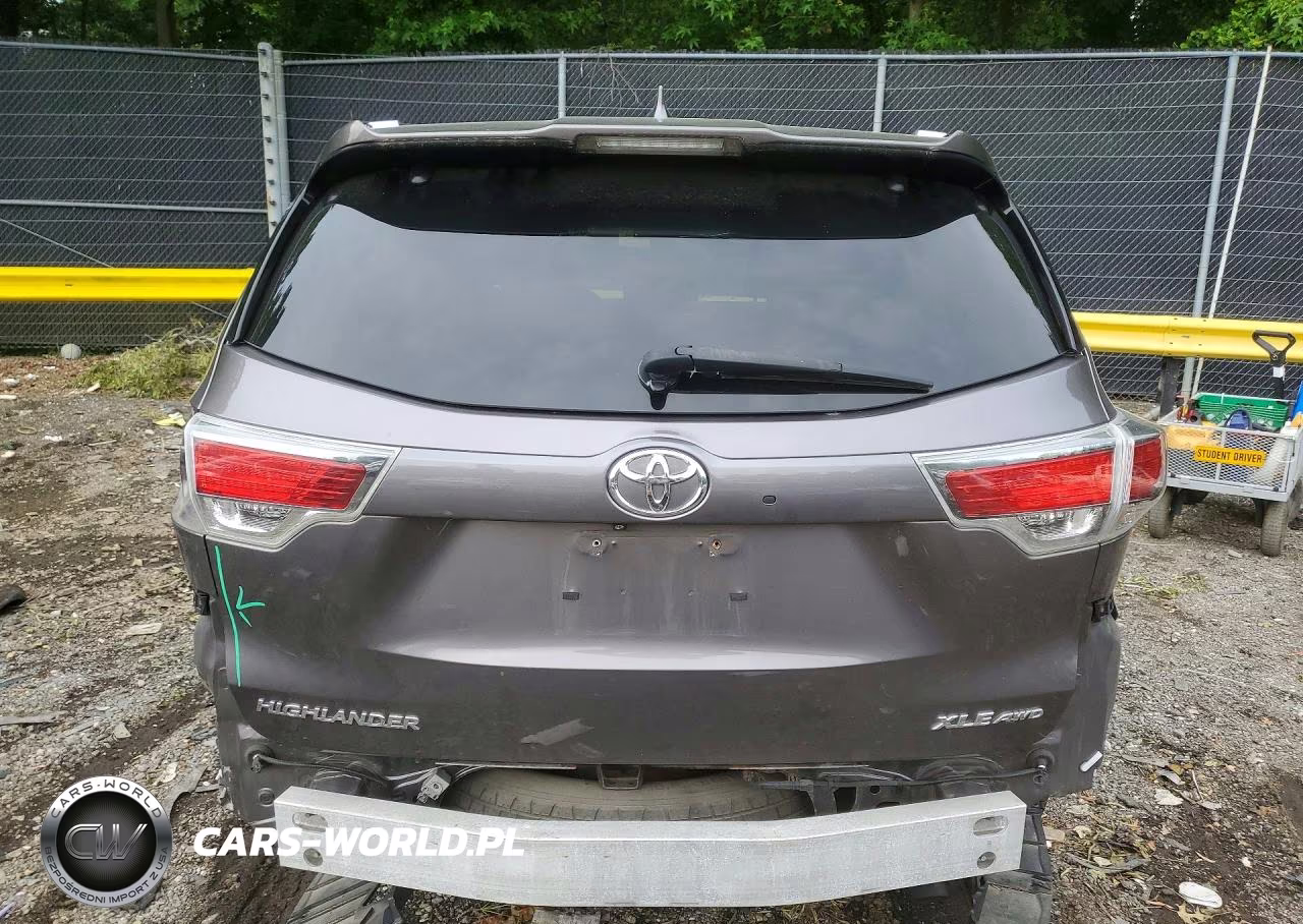 2015 Toyota Highlander Xle VIN:5TDJKRFH2FS190776 - 6