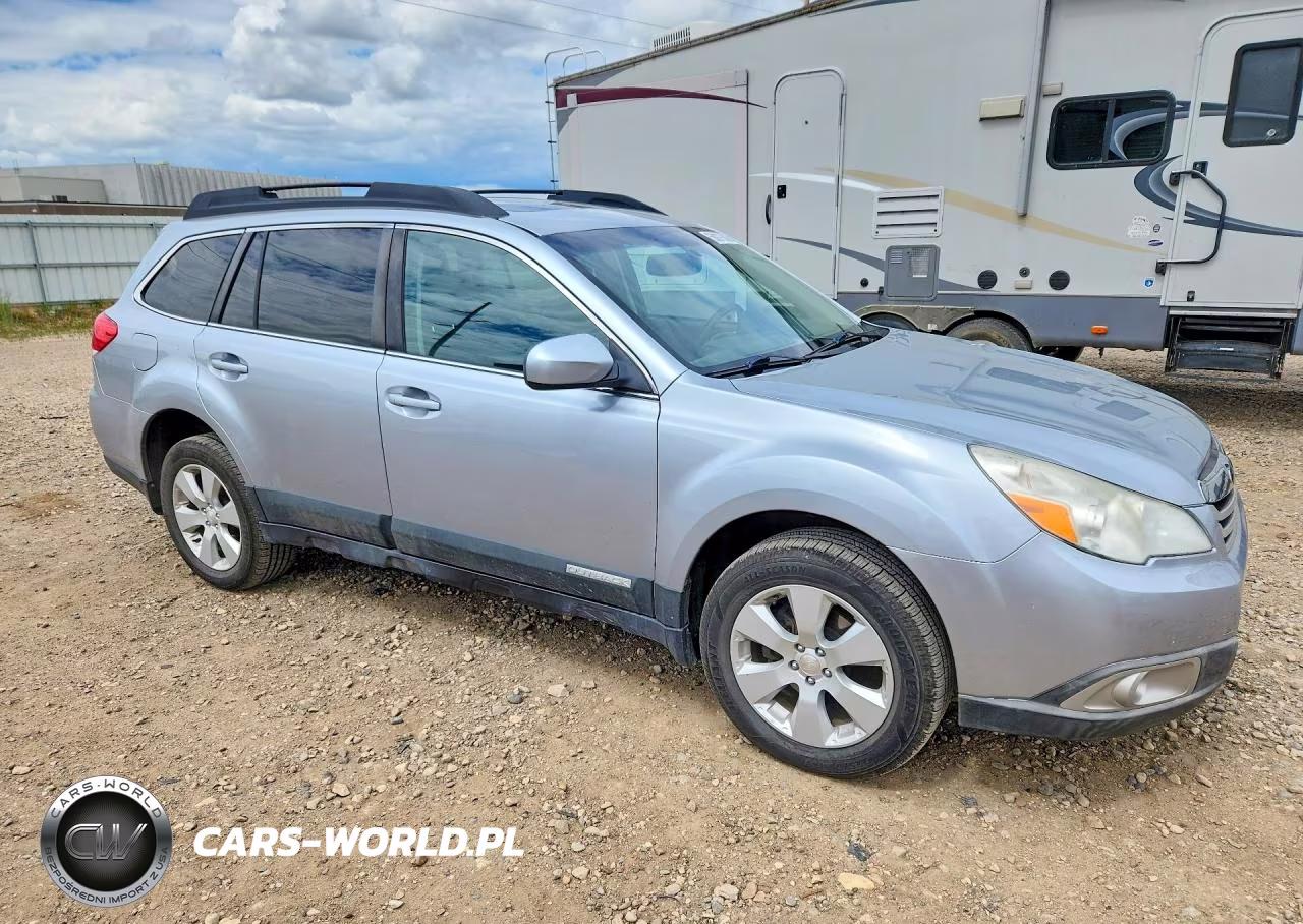 2012 Subaru Outback 2.5I Premium VIN:4S4BRCGC5C3201374 - 4
