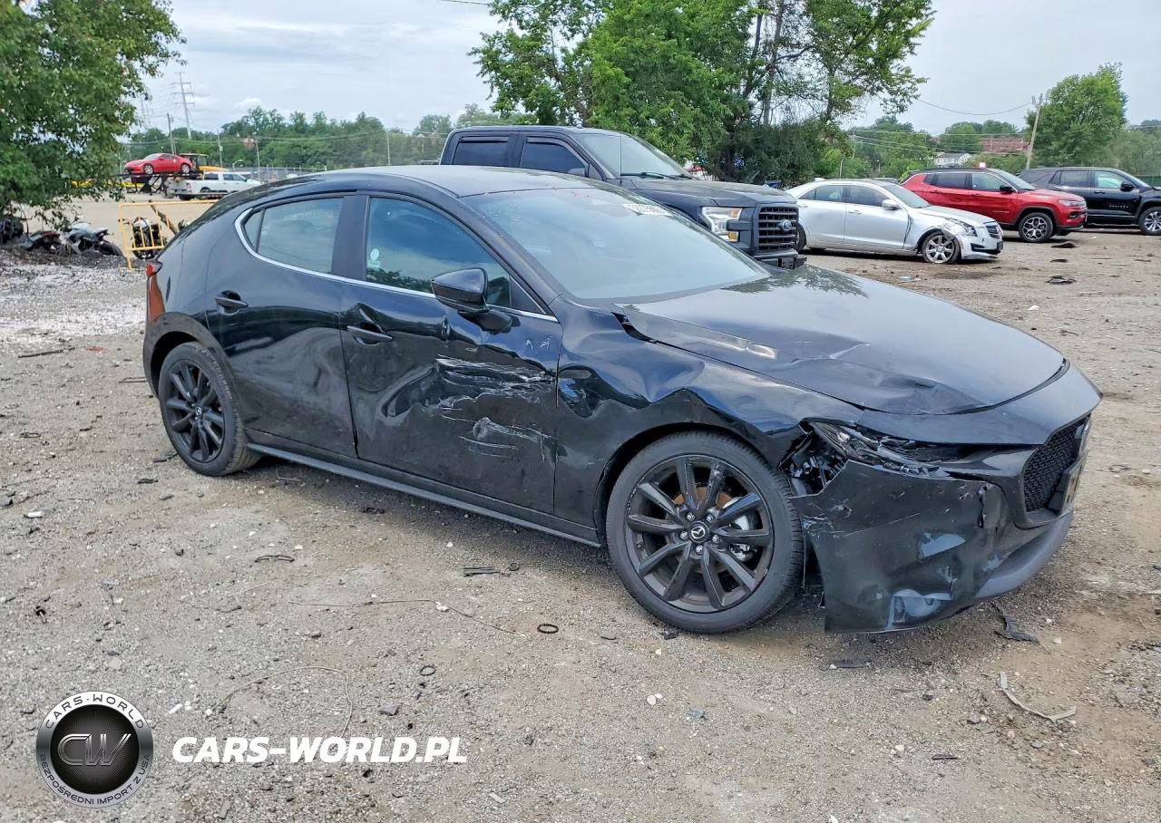 2026 Mazda 3 Select Sport VIN:JM1BPAKLXT1868572 - 4