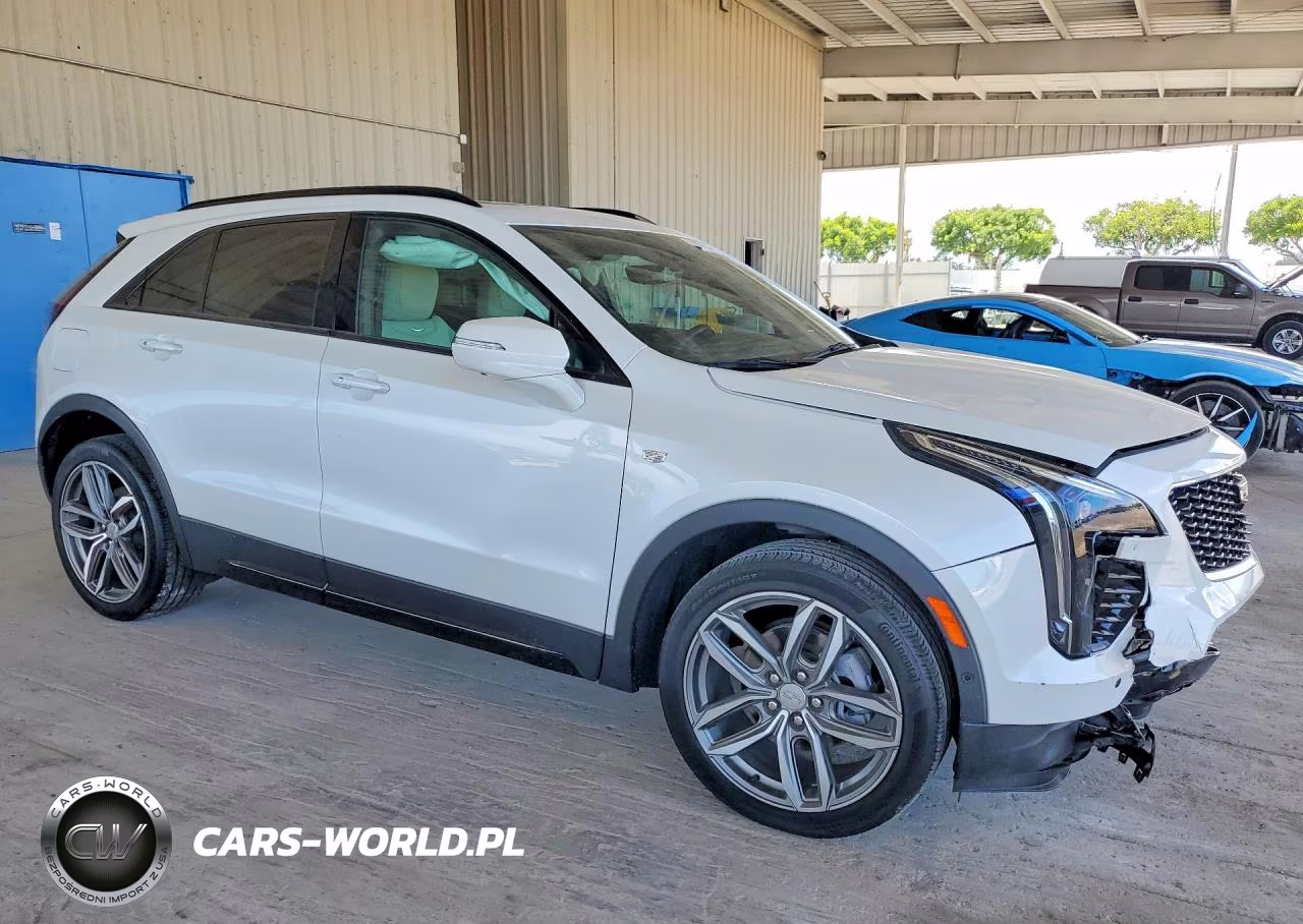 2023 Cadillac Xt4 Sport VIN:1GYFZER4XPF101745 - 4