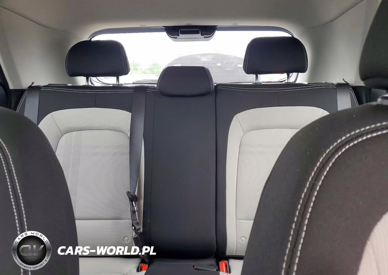2025 Hyundai Venue Sel VIN:KMHRC8A33SU391674 - 10
