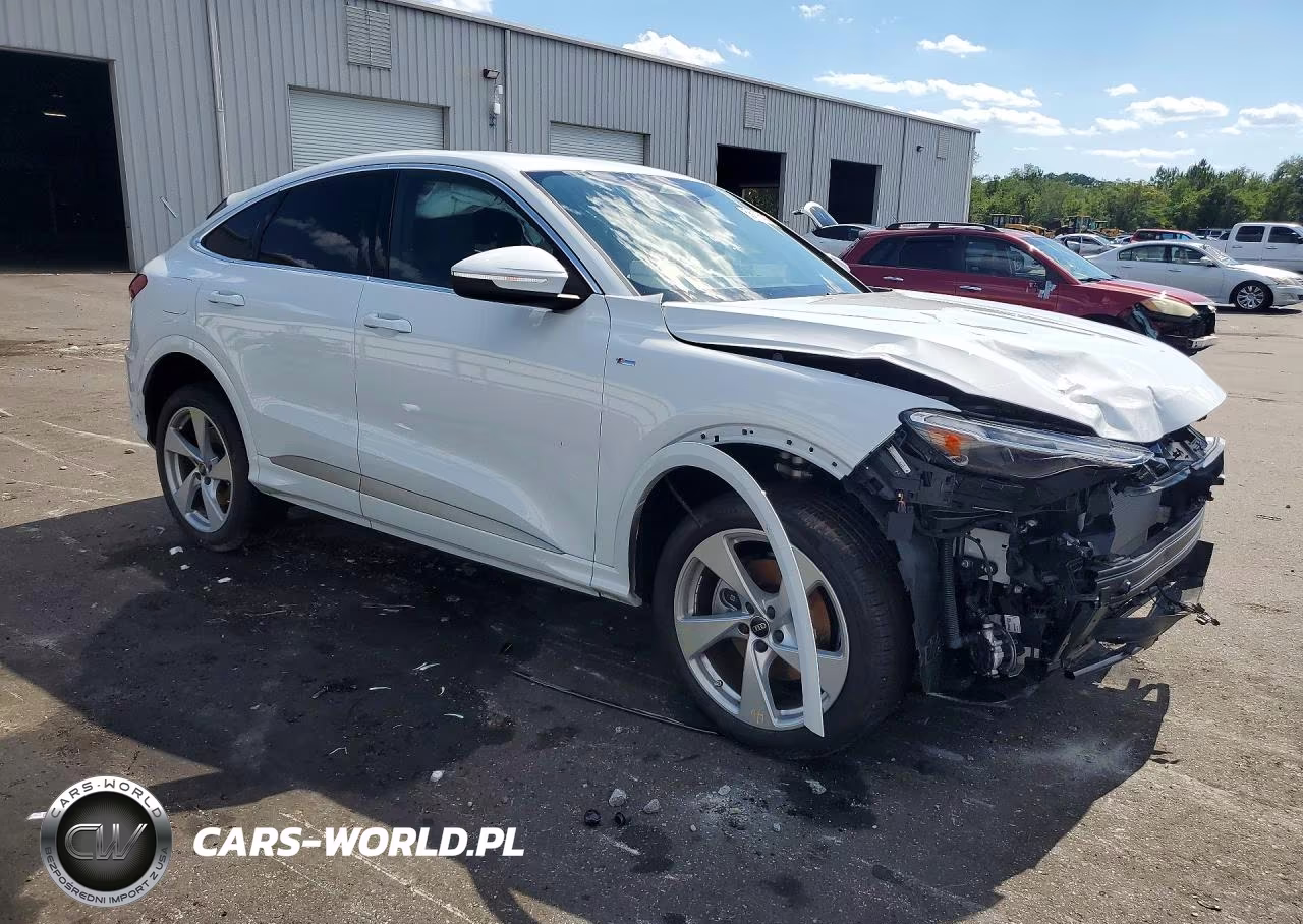 2025 Audi Q5 Sportback Premium Plus VIN:WA1EAAGU6S2119786 - 4