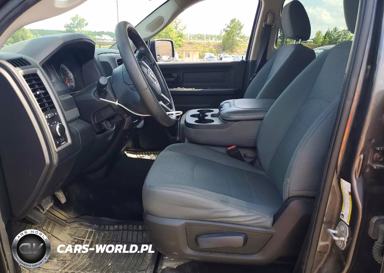 2018 Ram 2500 St VIN:3C6TR4CT3JG189117 - 7