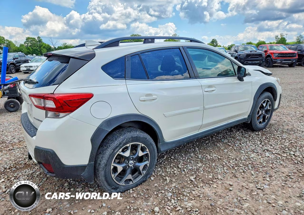 2018 Subaru Crosstrek Premium VIN:JF2GTABC0JH222044 - 3