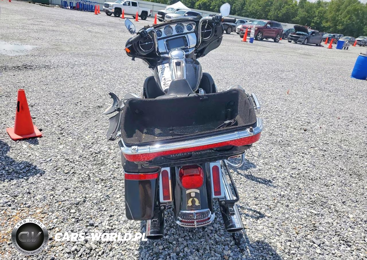 2014 Harley-Davidson Flhtk Electra Glide Ultra Limited VIN:1HD1KEL19EB665795 - 4