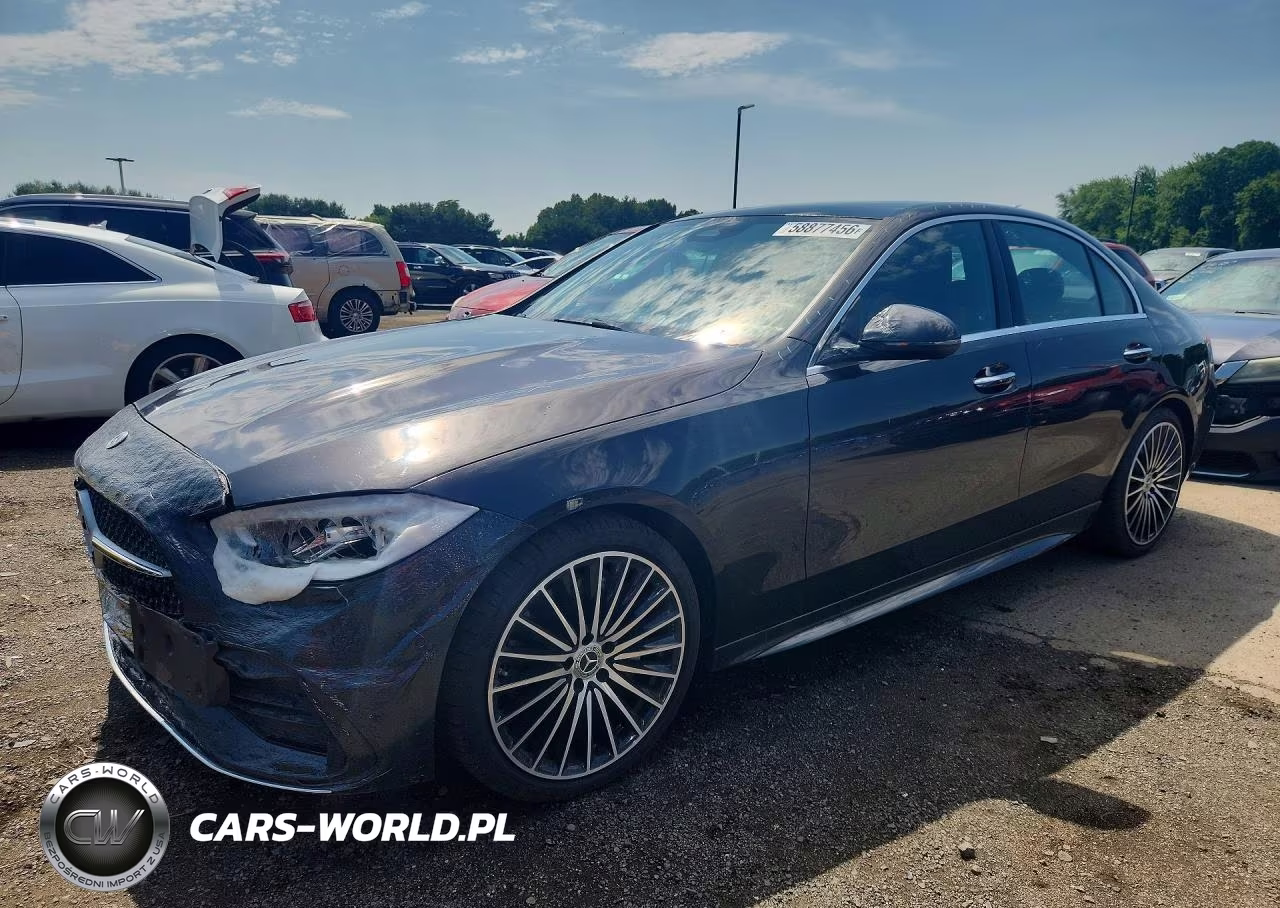 2026 Mercedes-Benz C 300 4Matic – zdjęcie 1 z 12