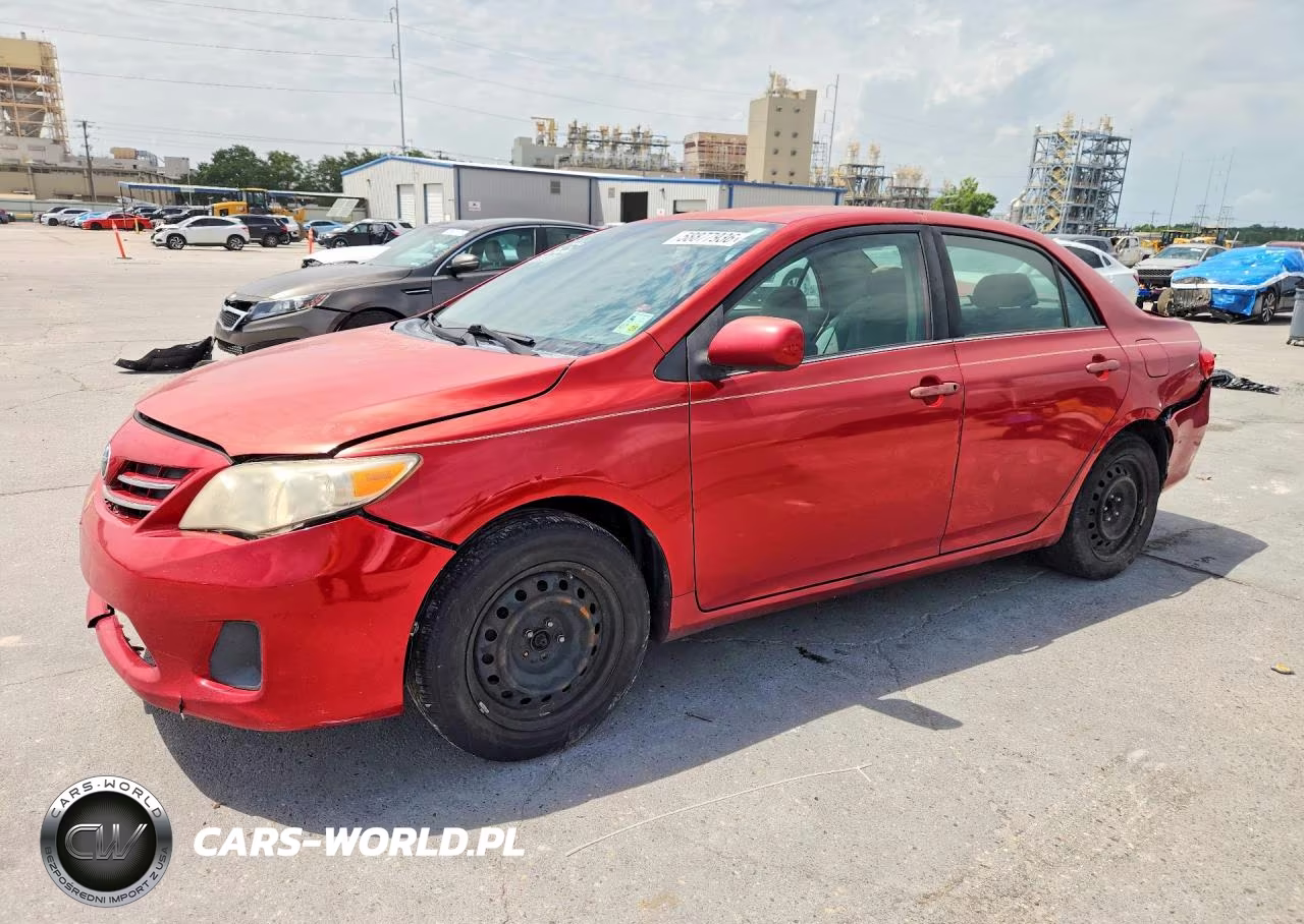 2013 Toyota Corolla Le – zdjęcie 1 z 12