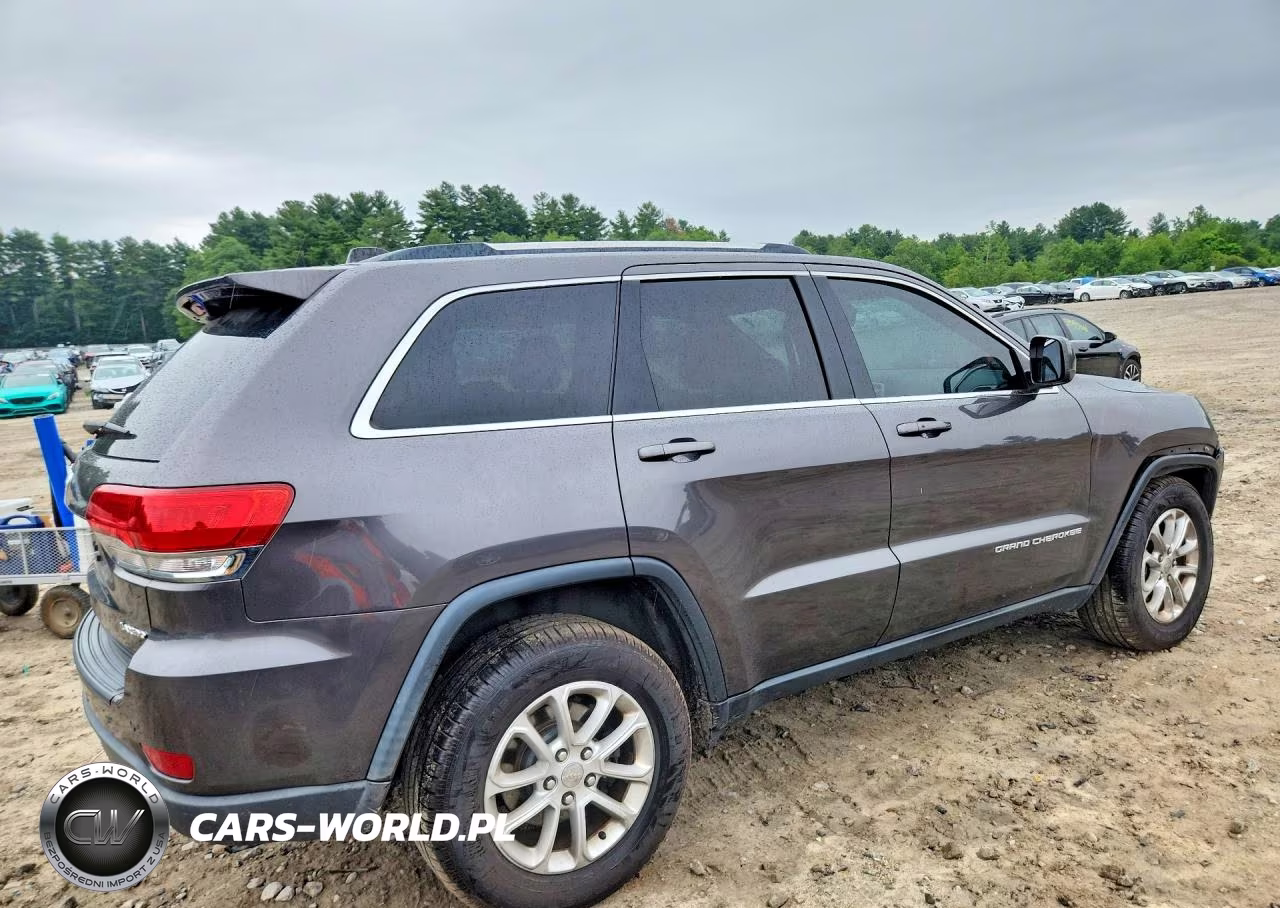 2016 Jeep Grand Cherokee Laredo VIN:1C4RJFAG0GC504222 - 3
