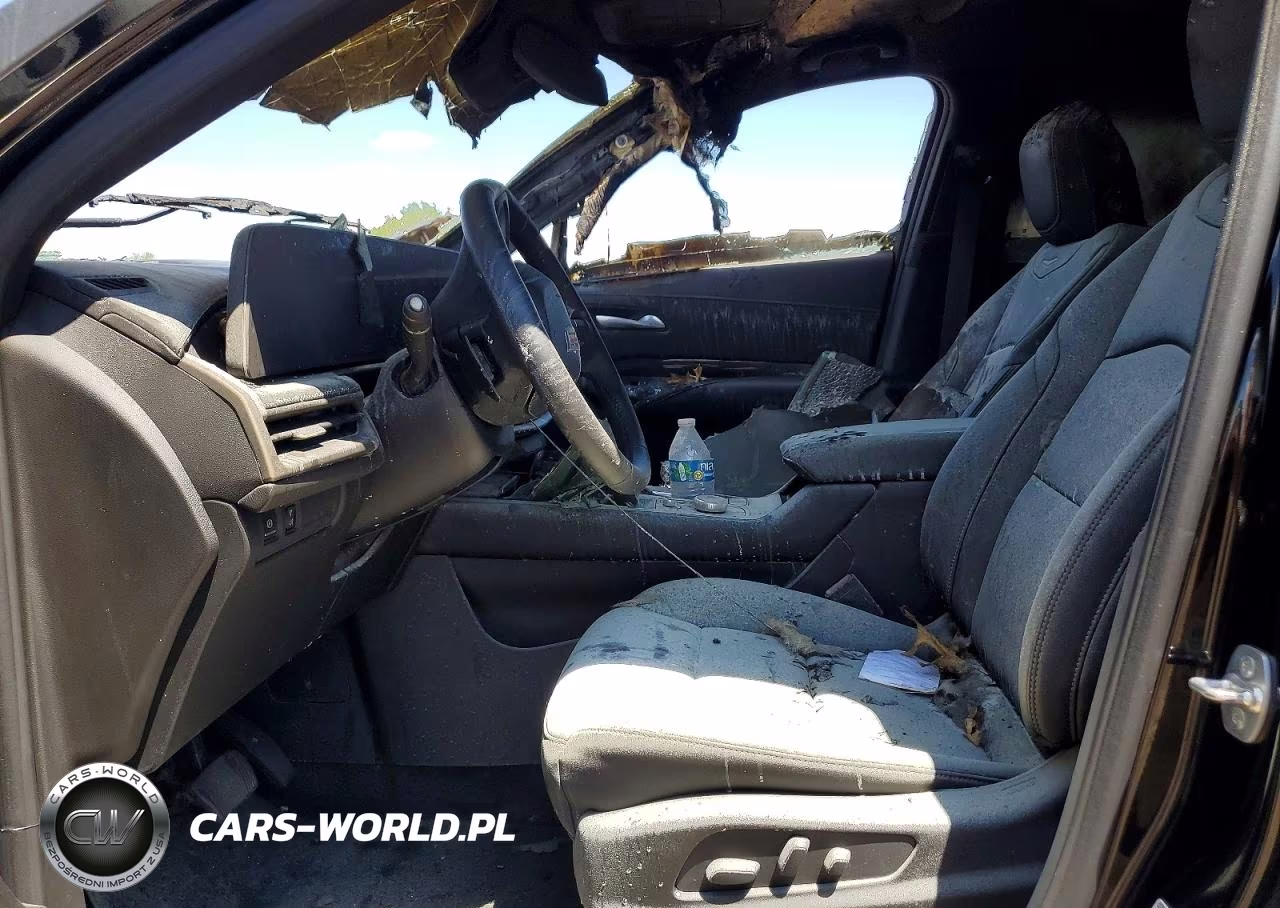 2024 Cadillac Xt4 Luxury VIN:1GYFZBR47RF224484 - 7