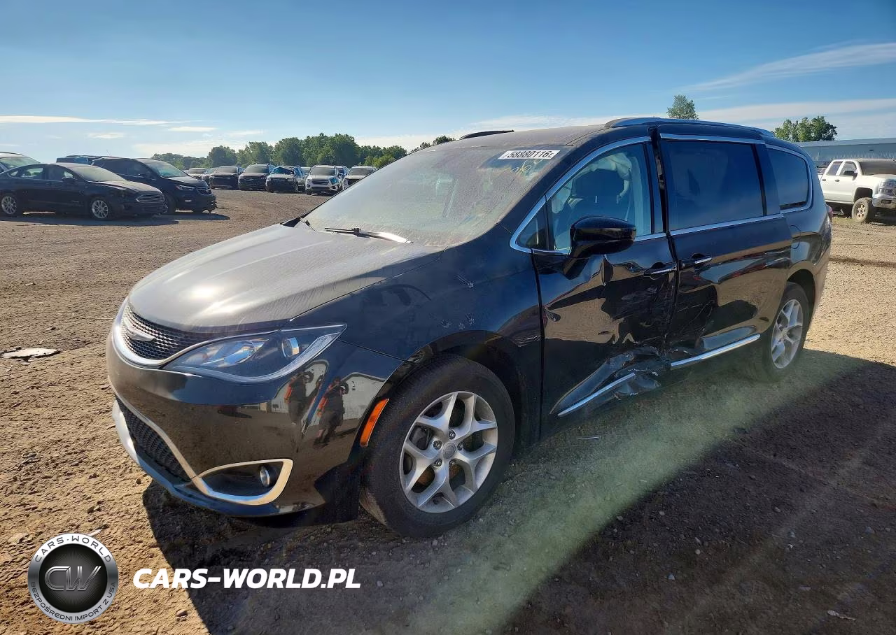 2017 Chrysler Pacifica Touring L Plus