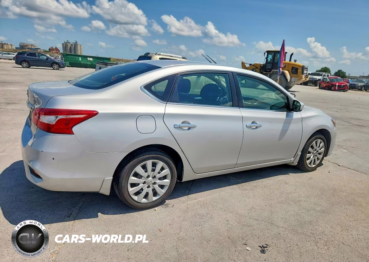 2018 Nissan Sentra S VIN:3N1AB7AP3JY337243 - 3