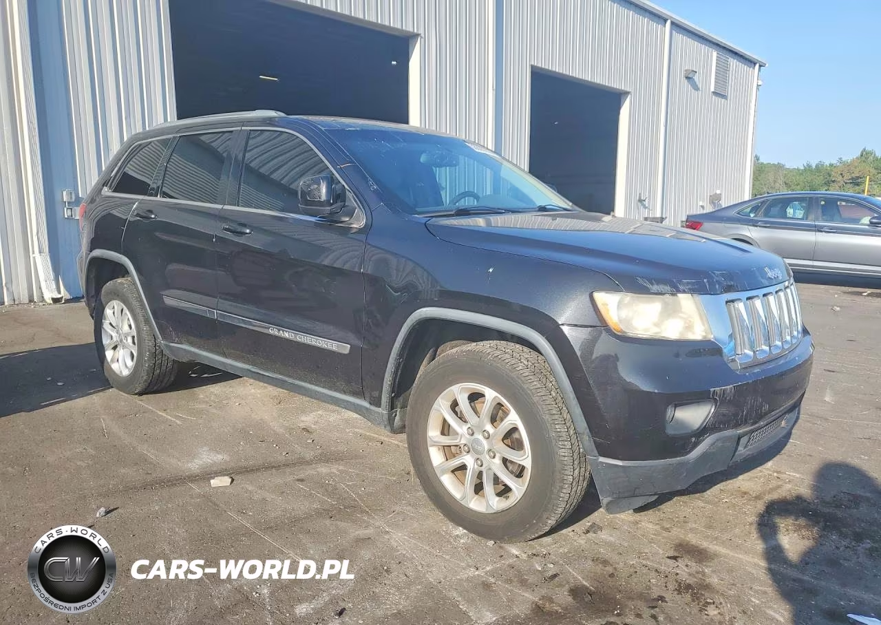2013 Jeep Grand Cherokee Laredo VIN:1C4RJEAG9DC533790 - 4