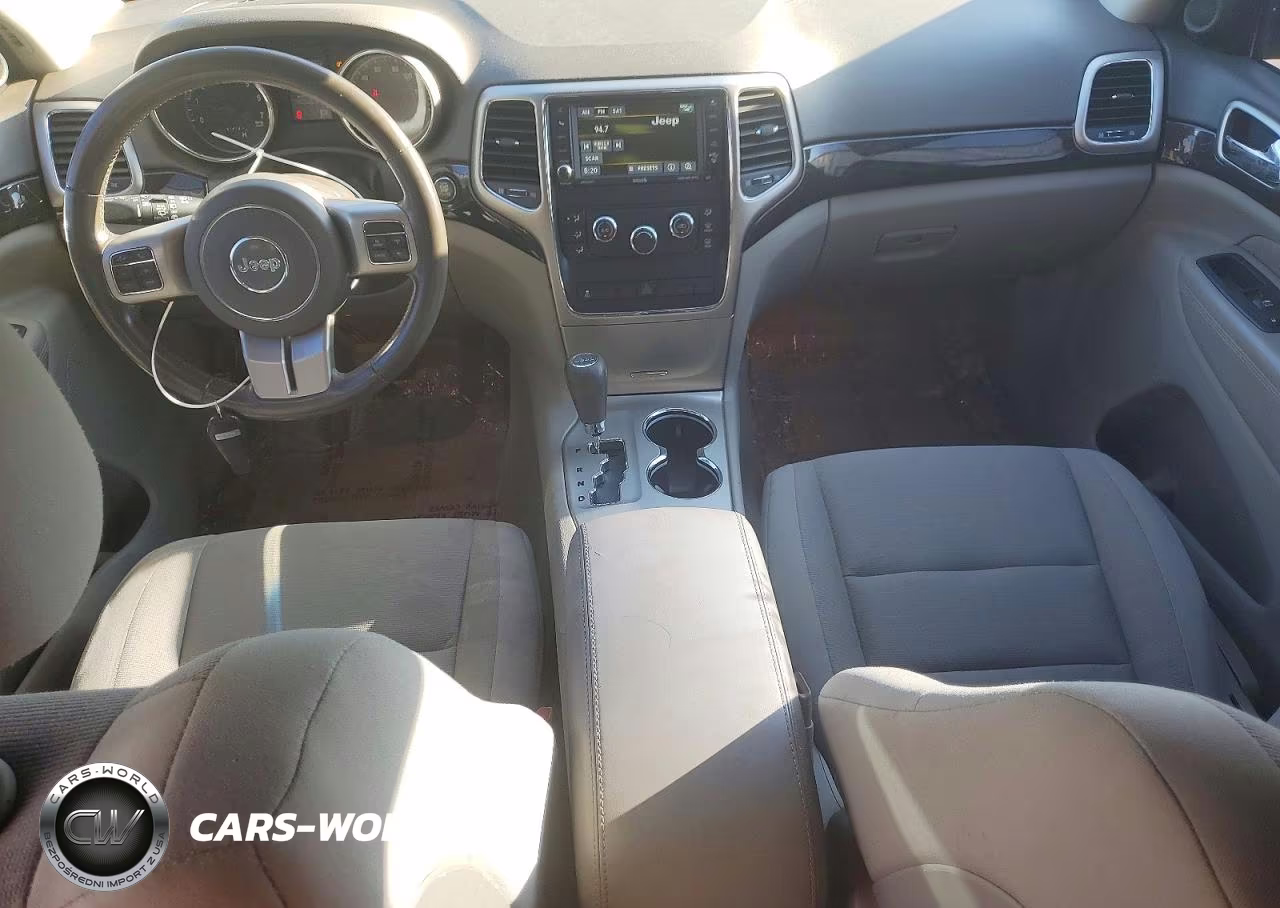 2013 Jeep Grand Cherokee Laredo VIN:1C4RJEAG9DC533790 - 8