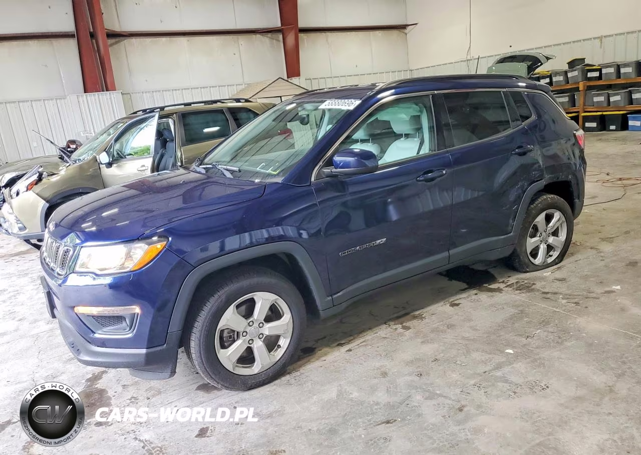 2018 Jeep Compass Latitude – zdjęcie 1 z 13