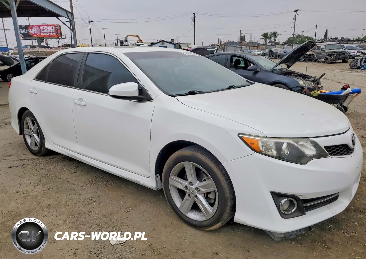 2014 Toyota Camry Se VIN:4T1BF1FK4EU845015 - 4