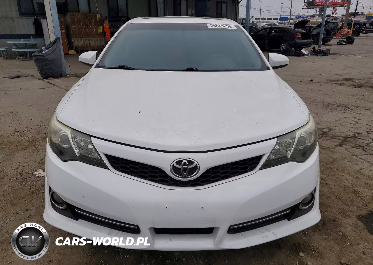 2014 Toyota Camry Se VIN:4T1BF1FK4EU845015 - 5