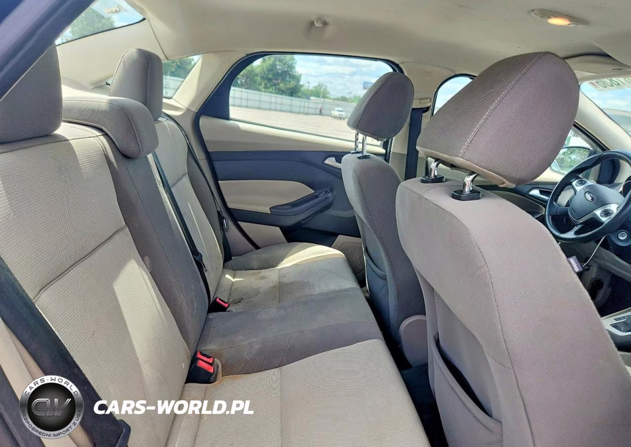 2014 Ford Focus Se VIN:1FADP3F20EL217633 - 10