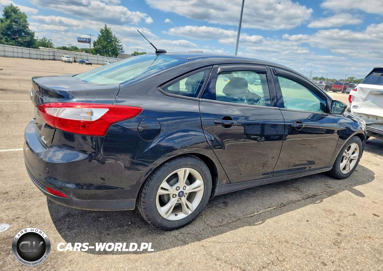 2014 Ford Focus Se VIN:1FADP3F20EL217633 - 3
