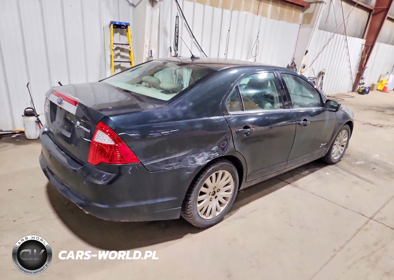 2010 Ford Fusion Hybrid VIN:3FADP0L36AR195614 - 3